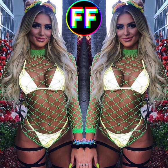 REFLECTIVE THONG BIKINI ⚡️⚡️ - Picture 2 of 8